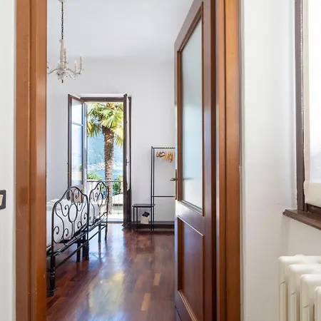 Historic Borgo Campidoglio 7 *
